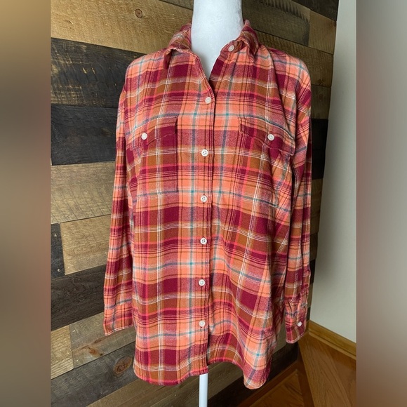 Old Navy Women's Orange Red Boyfriend Fit
Button Down Plaid Flannel Shirt, Large - Picture 3 of 9